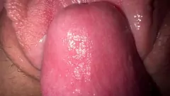 Abspielen Die enge Muschi der Stiefschwester ist hart gefickt: ein cremiges Cumshot-Finale