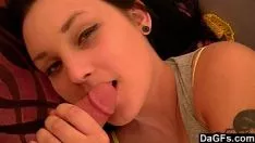 Redare Adolescenta care se fute neincetat pana ce pula ramane fara sperma