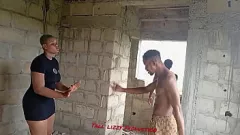 تشغيل محتالو الشوارع يستغلون فتاة مشردة في مبنى مهجور