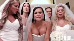 Jouer Hardcore MILF Orgie: Shay Sights, Texas Patti & Friends