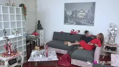 Redare Busty Columbian MILF inițiază tânărul vecin în sex hardcore